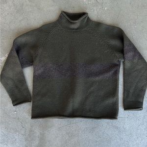 Vintage wool turtle neck